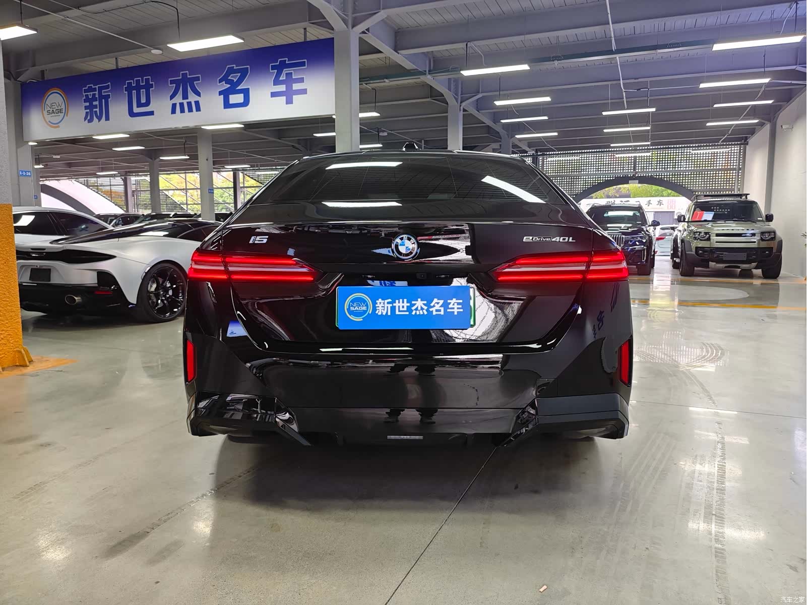 BMW i5, 2025 12