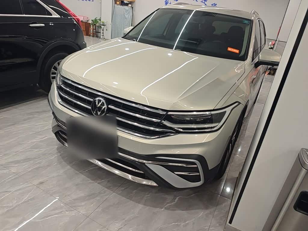 Volkswagen Tiguan L