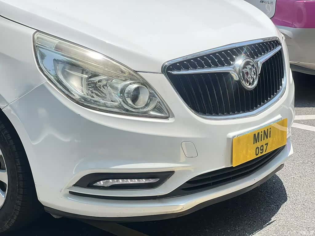 Buick GL8, 2018 9