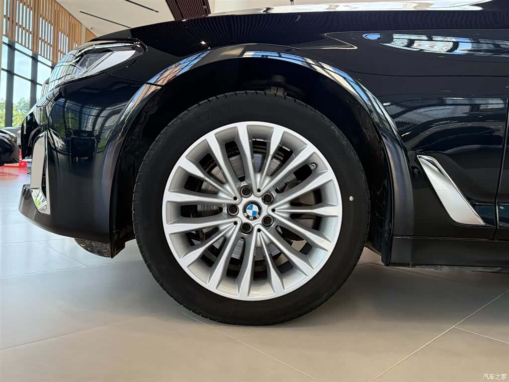 BMW 5 Series, 2024 8