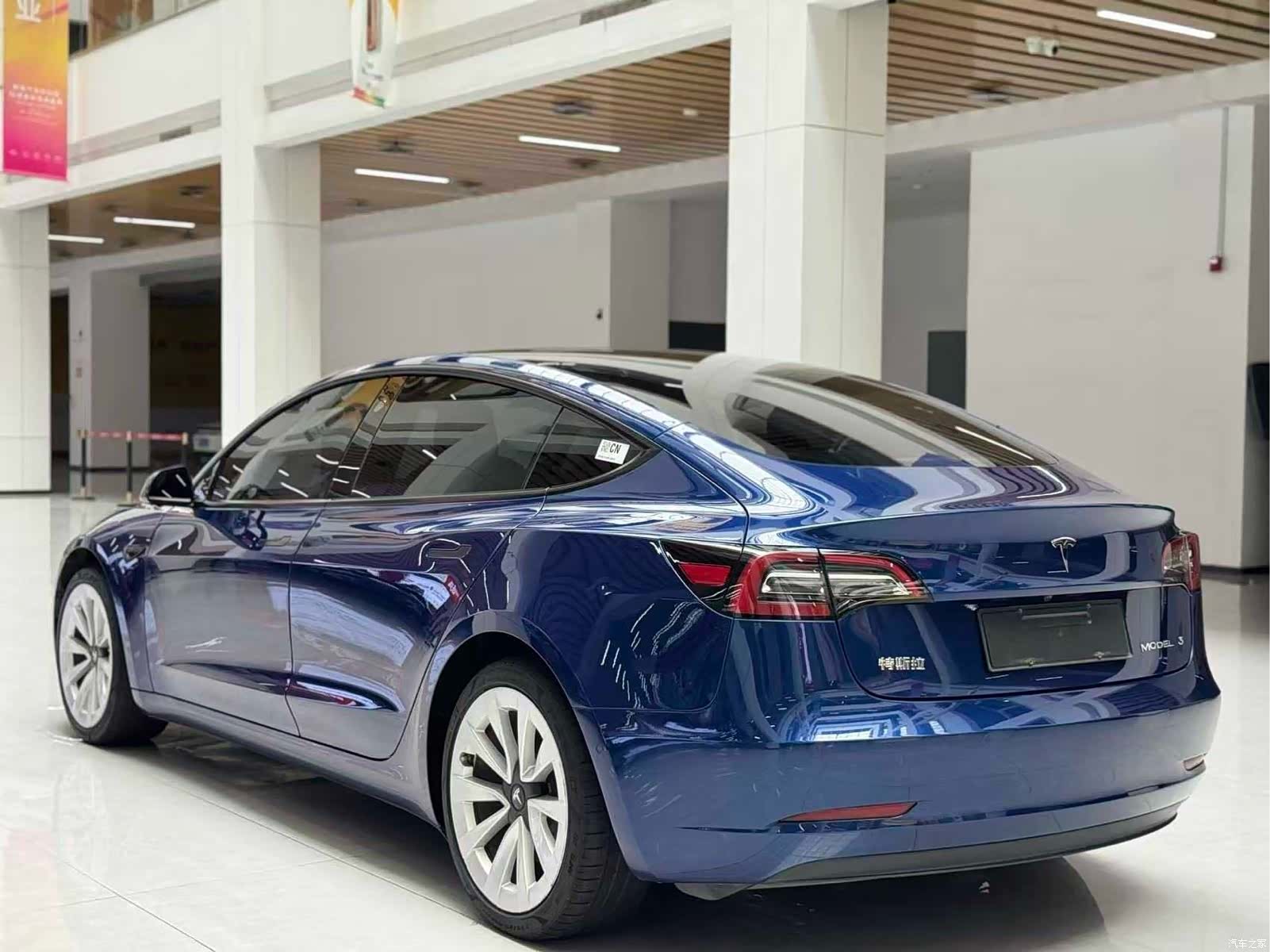 Tesla Model 3, 2021 7
