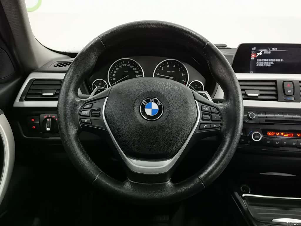 BMW 3 Series, 2015 11