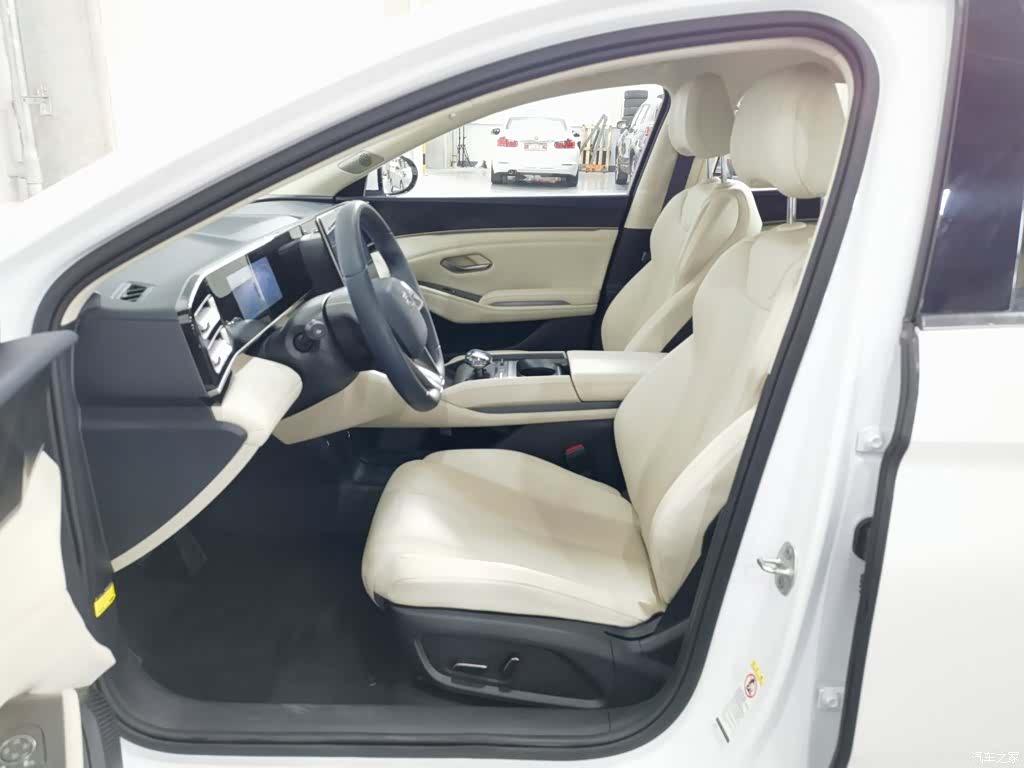 BYD Qin, 2024 10