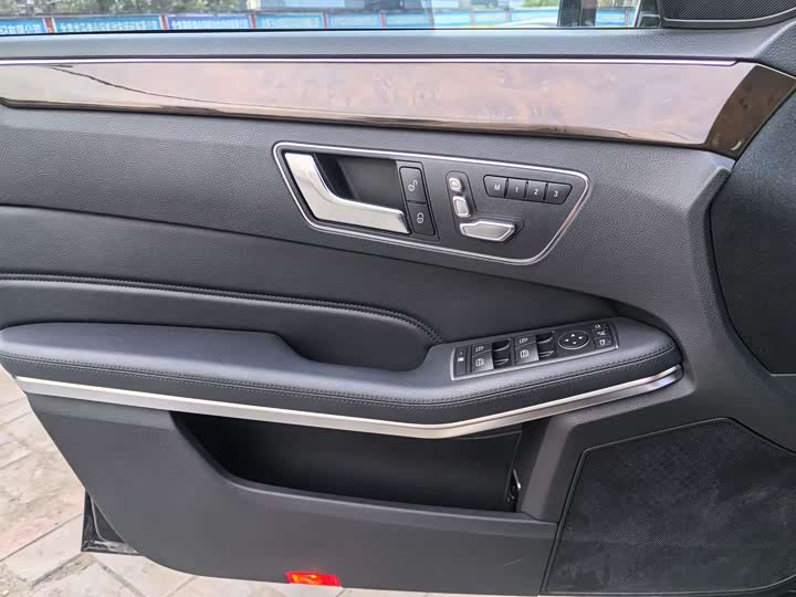 Mercedes-Benz E-Class, 2015 года фото 14