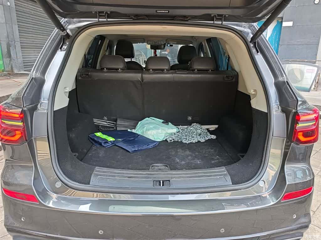 Roewe RX5, 2022 19