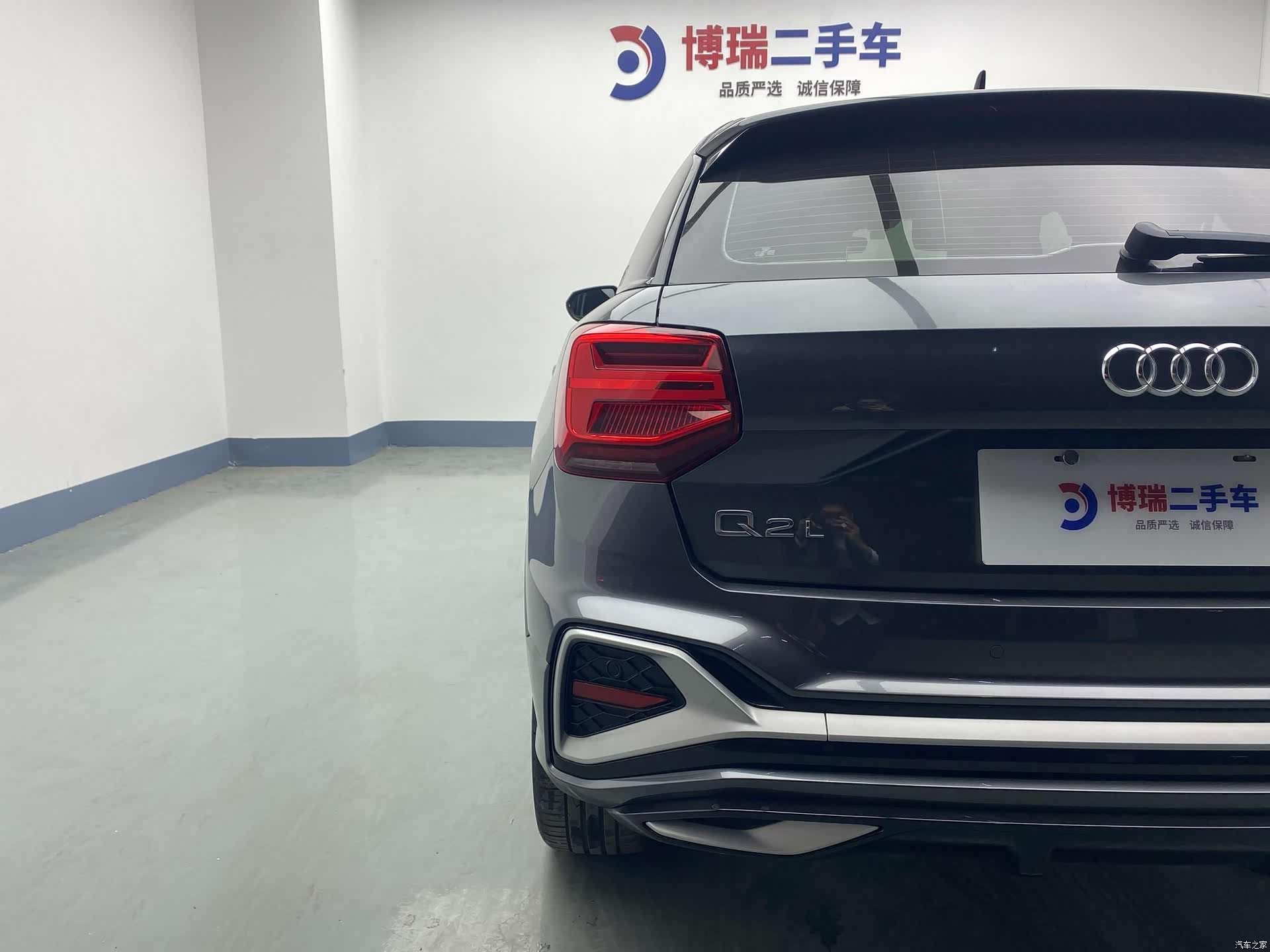 Audi Q2L, 2022 все фото