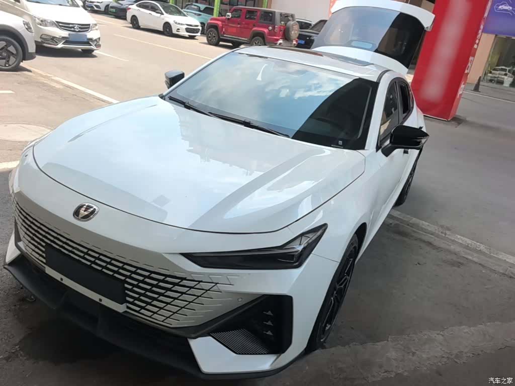 Changan UNI-V, 2023 2