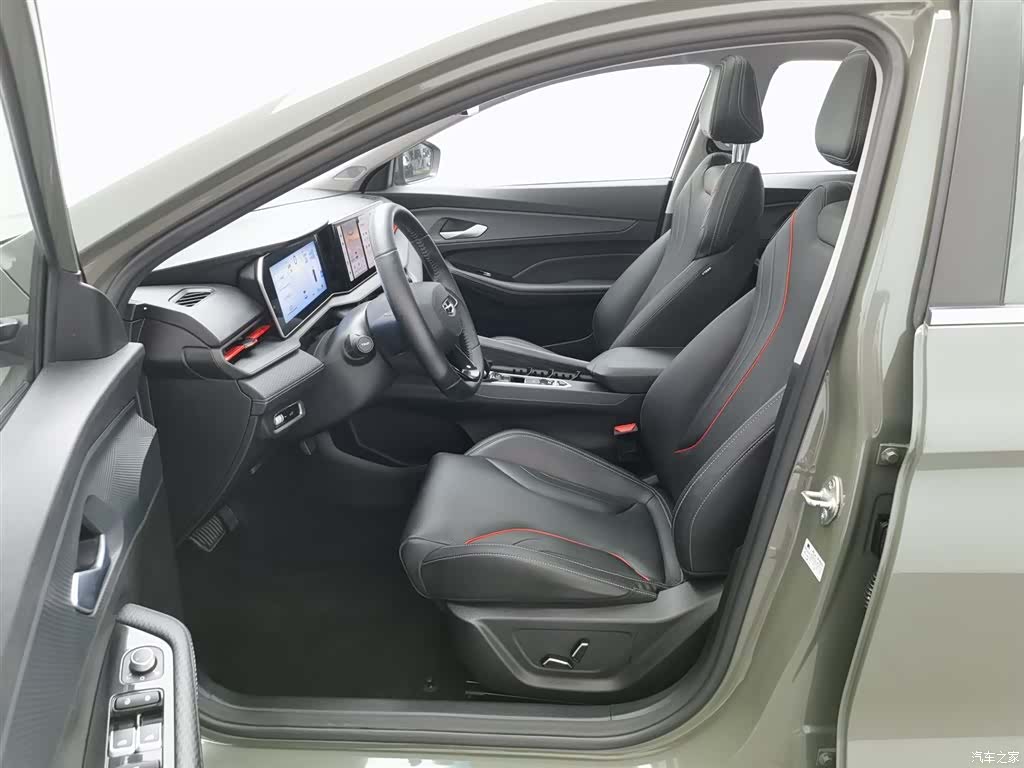 Geely Binray, 2022 10