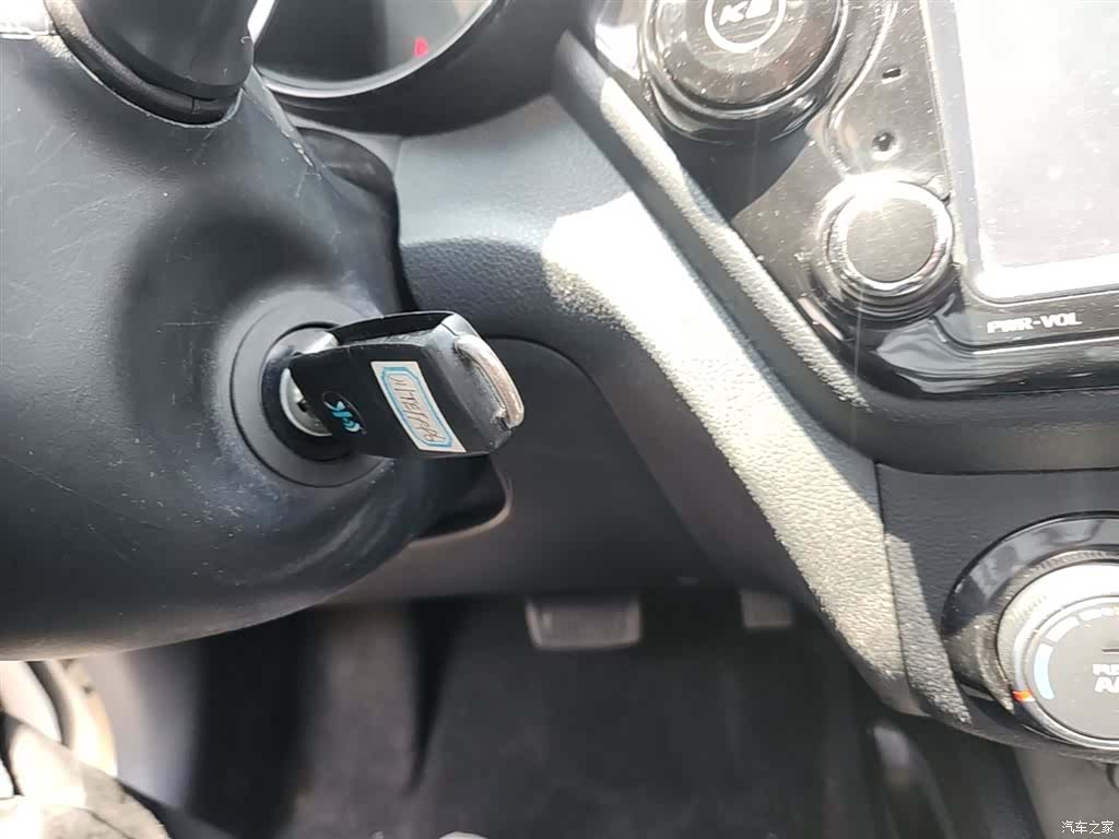 Kia K2, 2015 9