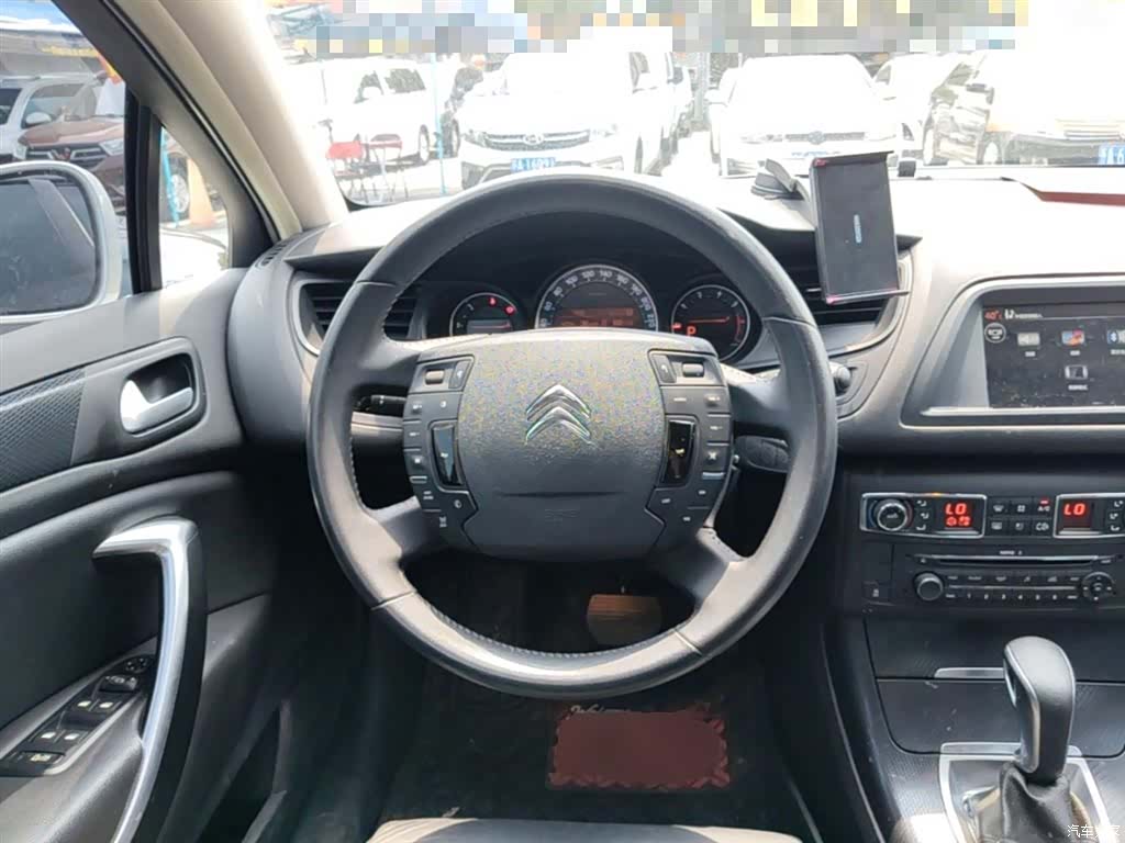 Citroen C5, 2015 11