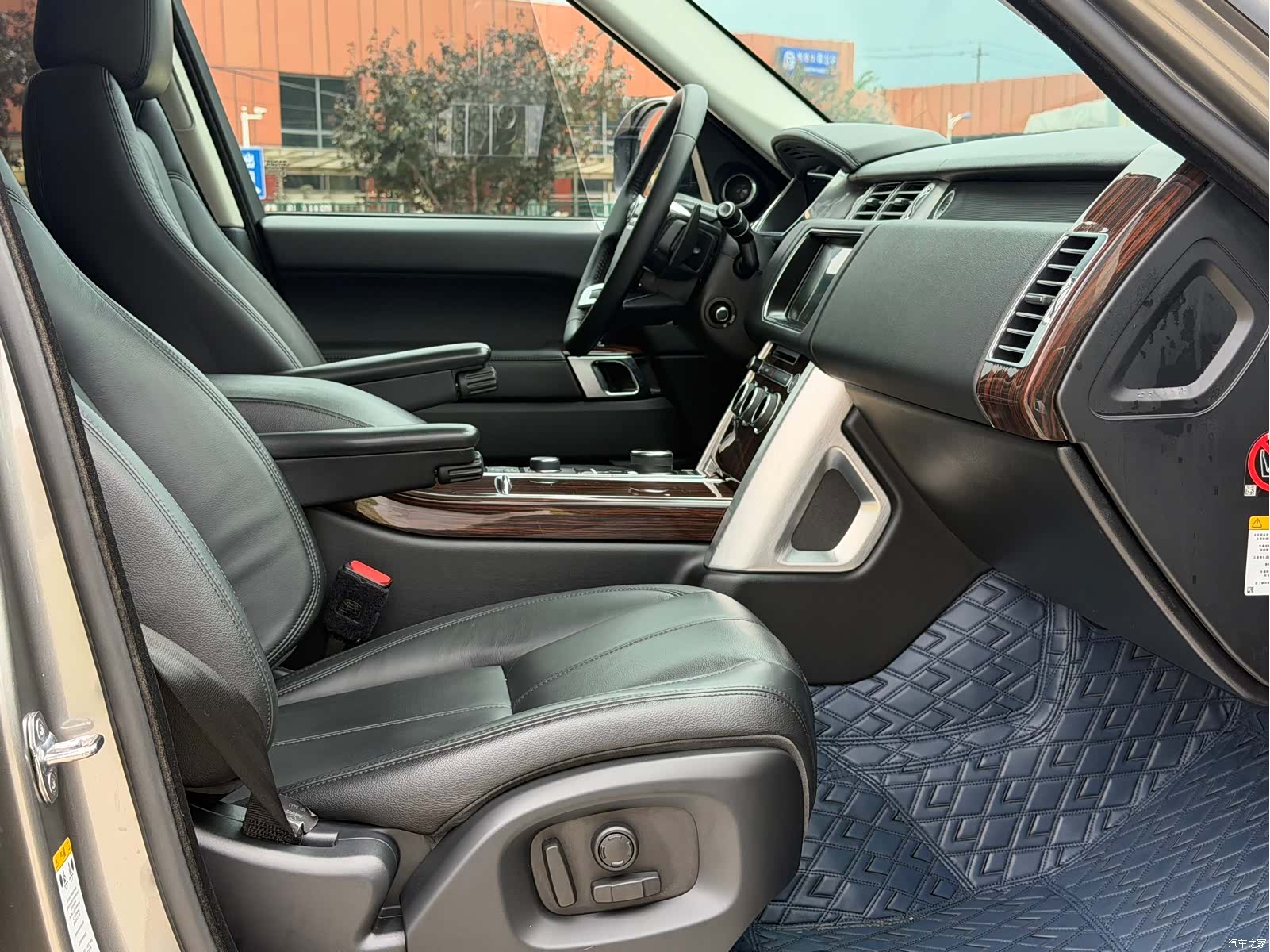 Land Rover Range Rover, 2018 17