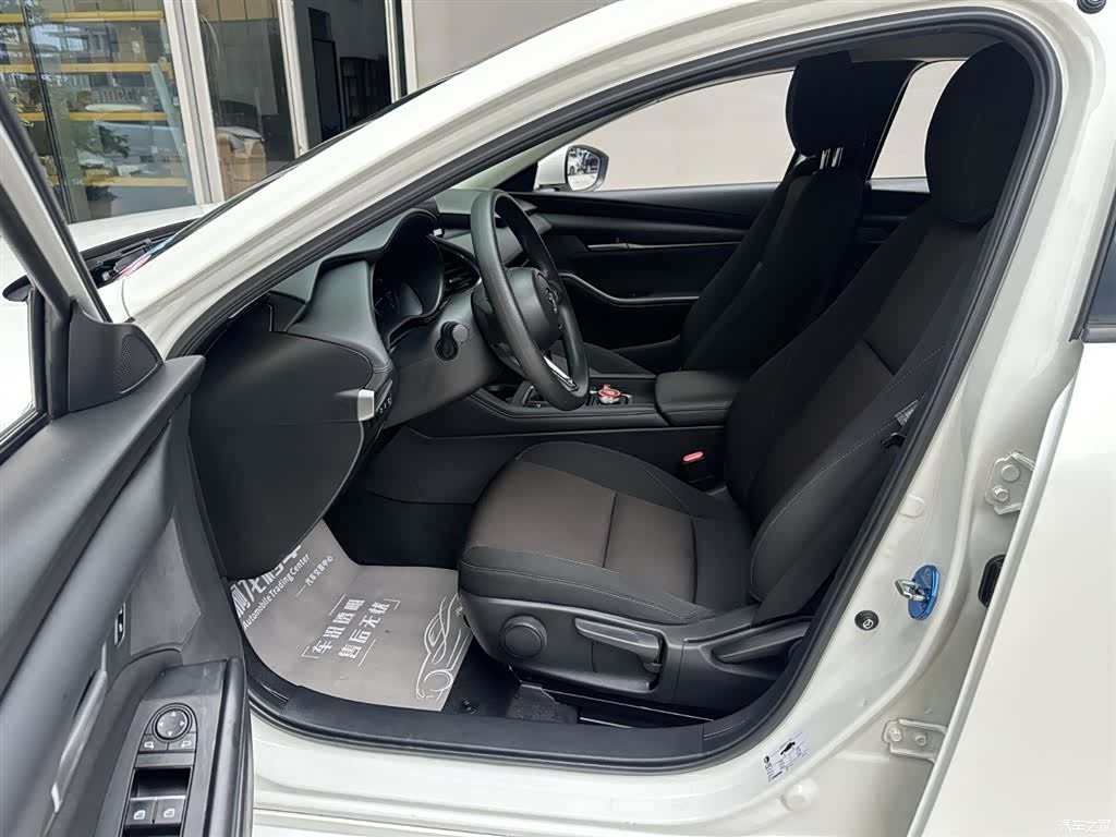Mazda Mazda3, 2021 6