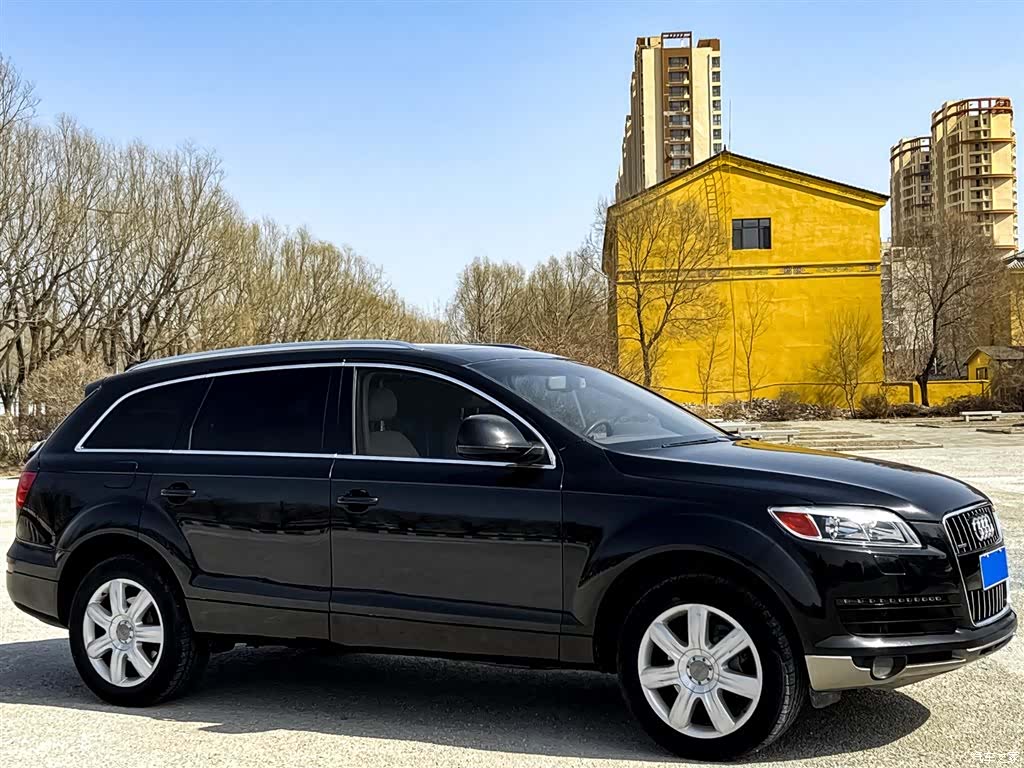 Audi Q7, 2009 4