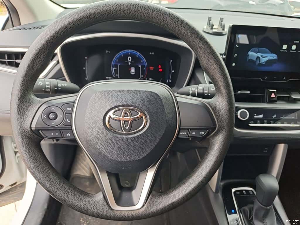 Toyota Frontlander, 2025 11