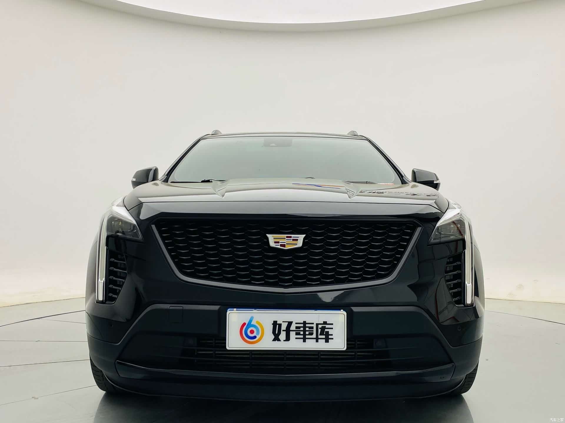 Cadillac XT4, 2023 2