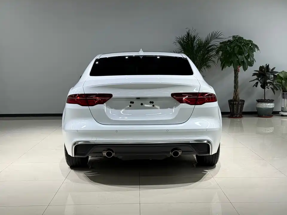 Jaguar XEL