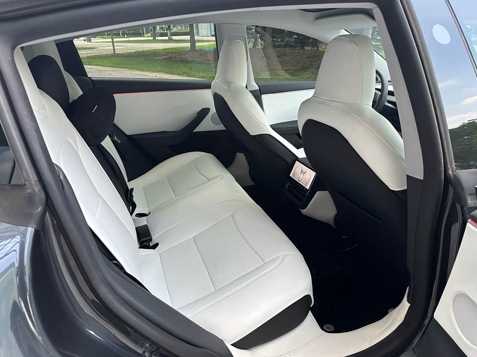 Tesla Model 3 Tesla Model 3