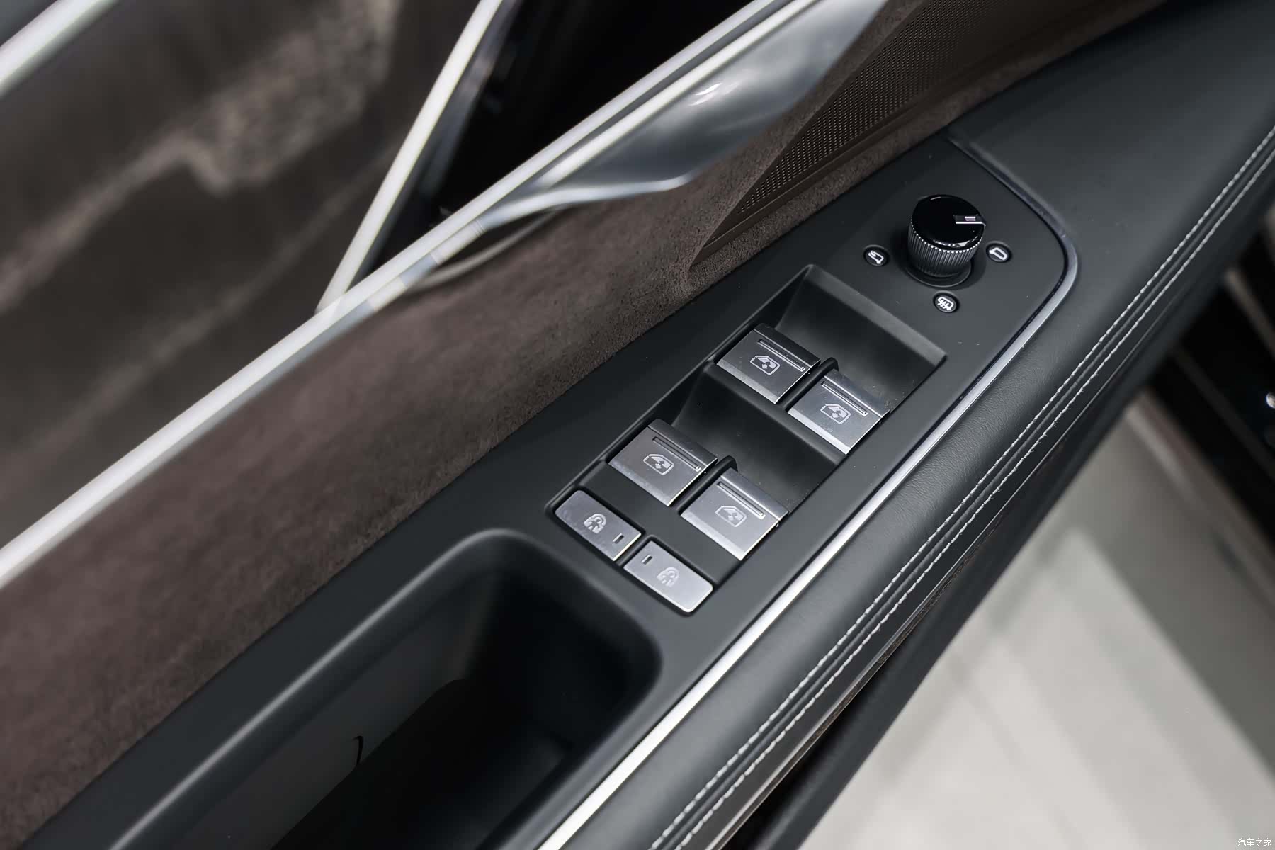 Audi A8L, 2024 19