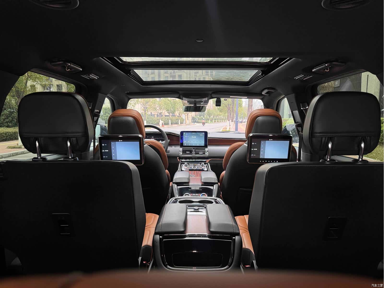 Lincoln Navigator, 2019 13