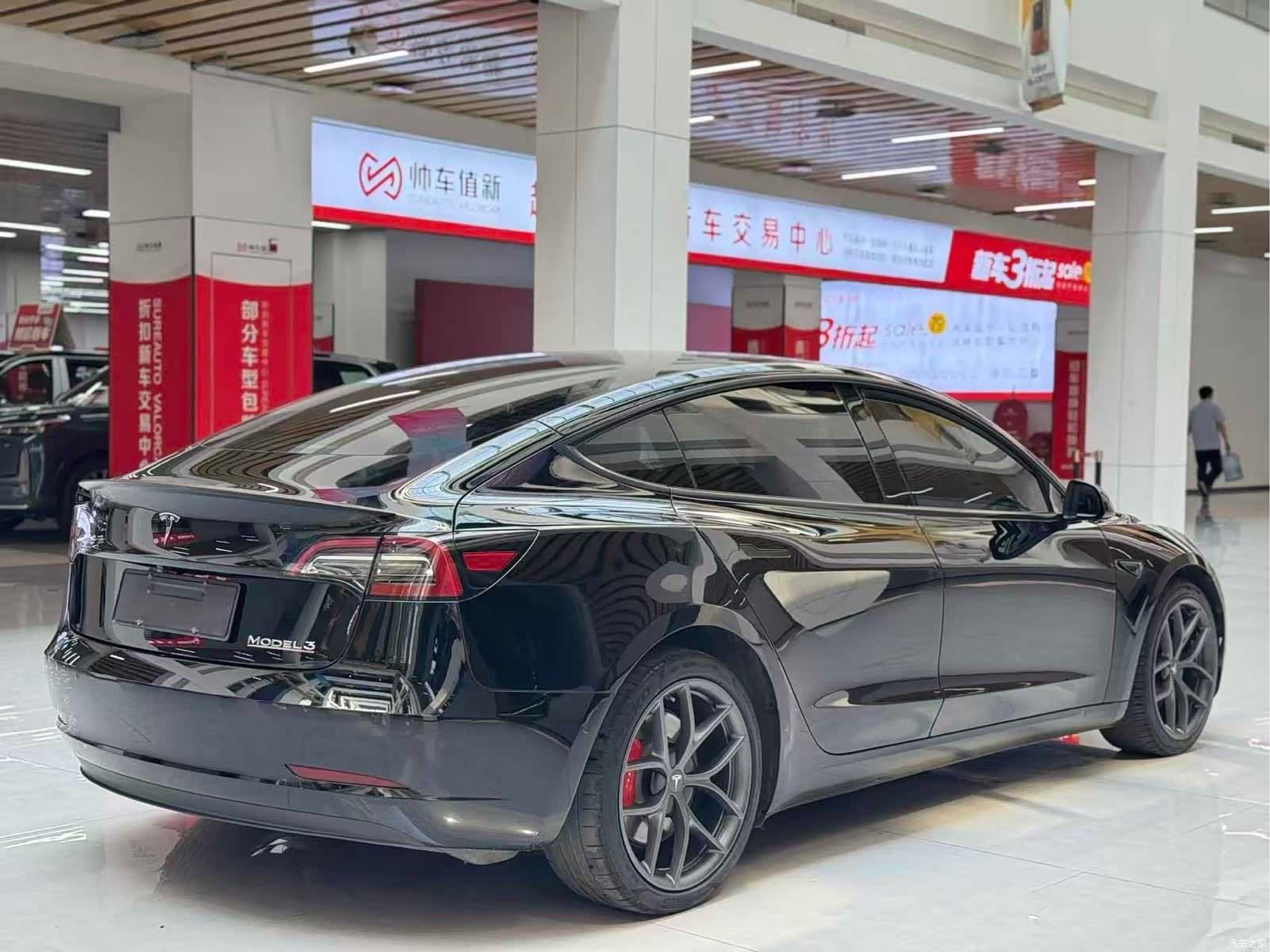 Tesla Model 3, 2021 все фото