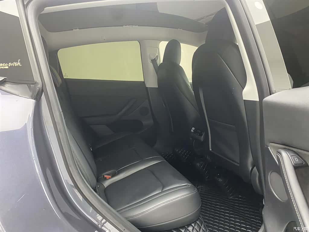 Tesla Model Y, 2021 23