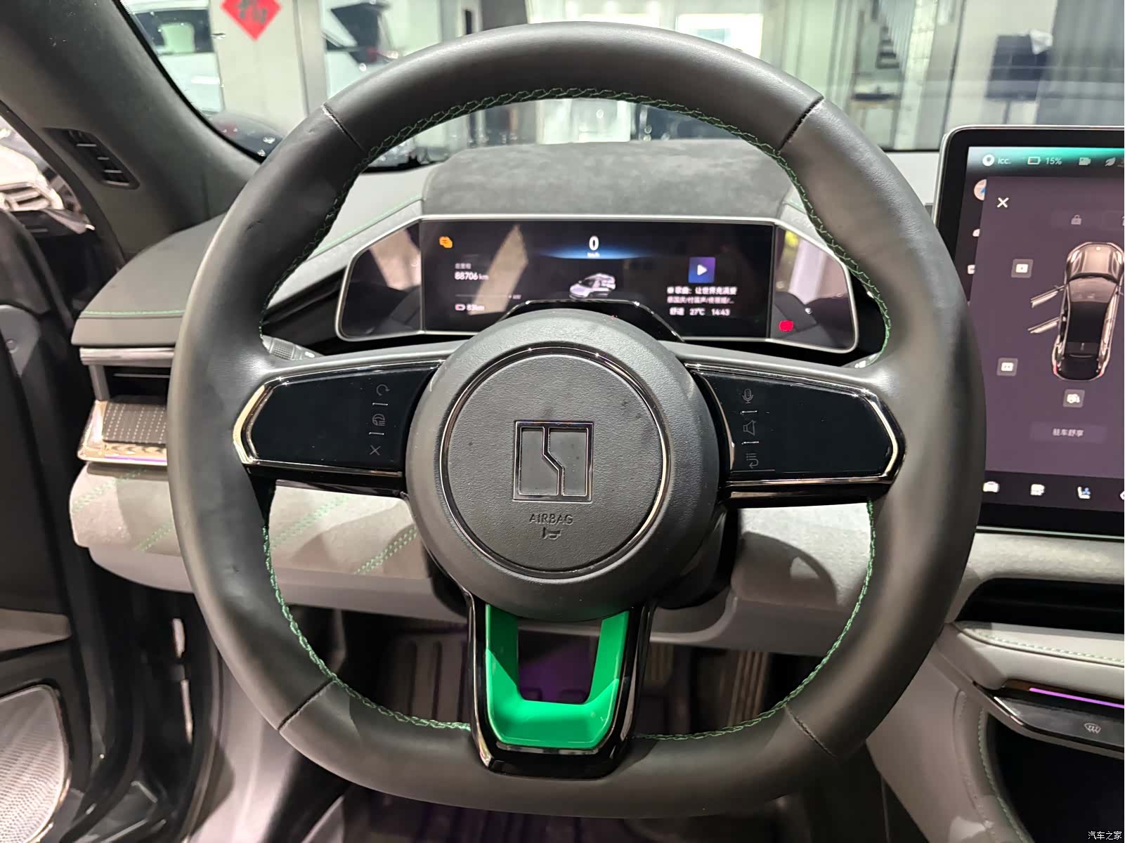 Zeekr 001, 2022 7