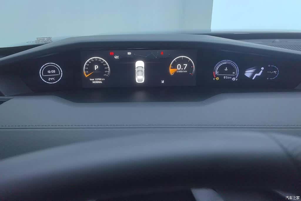 Changan UNI-V, 2024 14