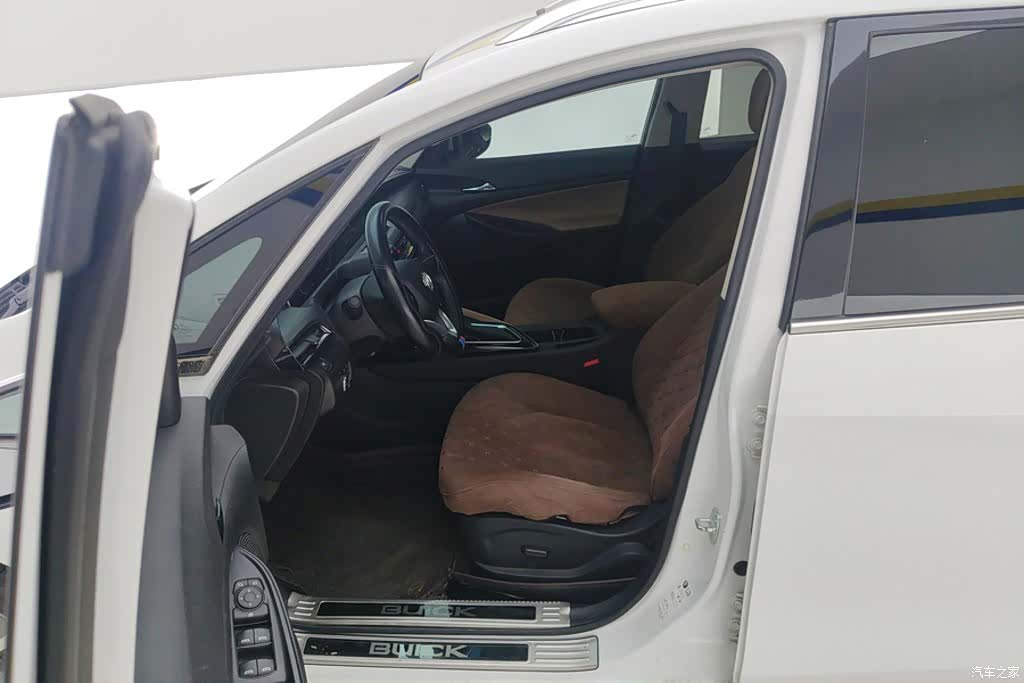 Buick GL6, 2023 9