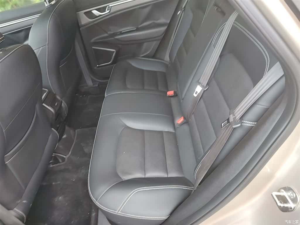 Geely Emgrand, 2017 17