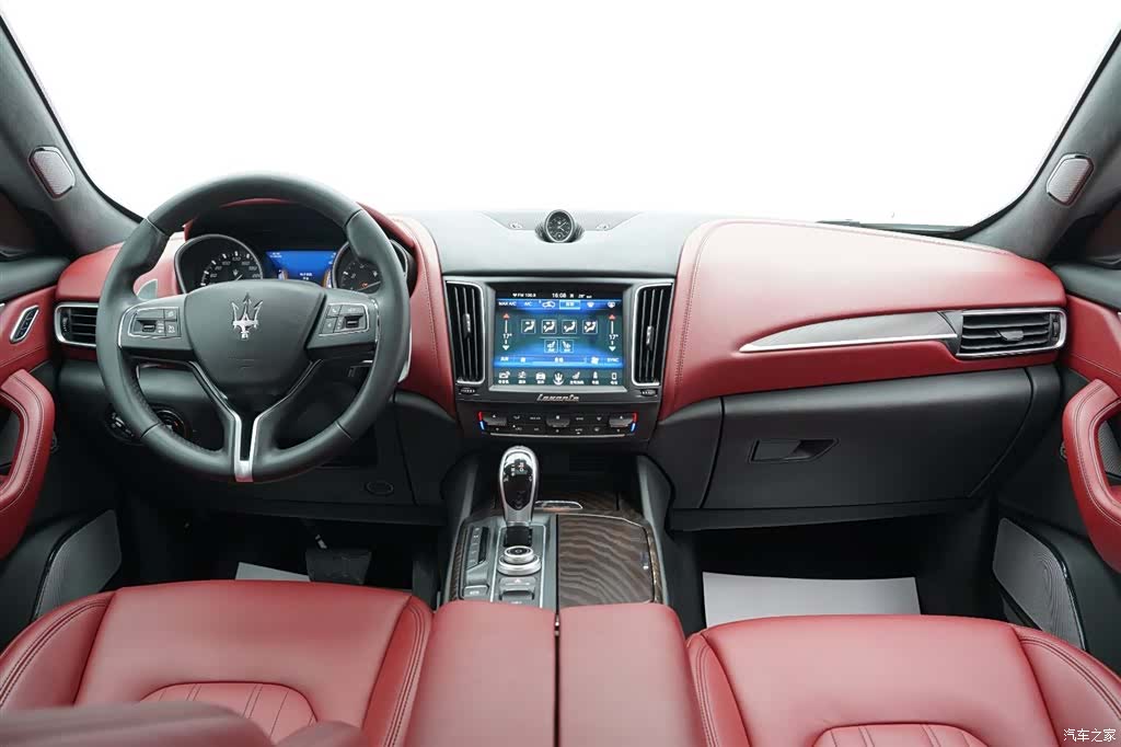 Maserati Levante, 2018 4