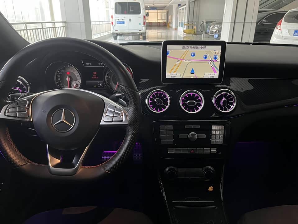 Mercedes-Benz CLA