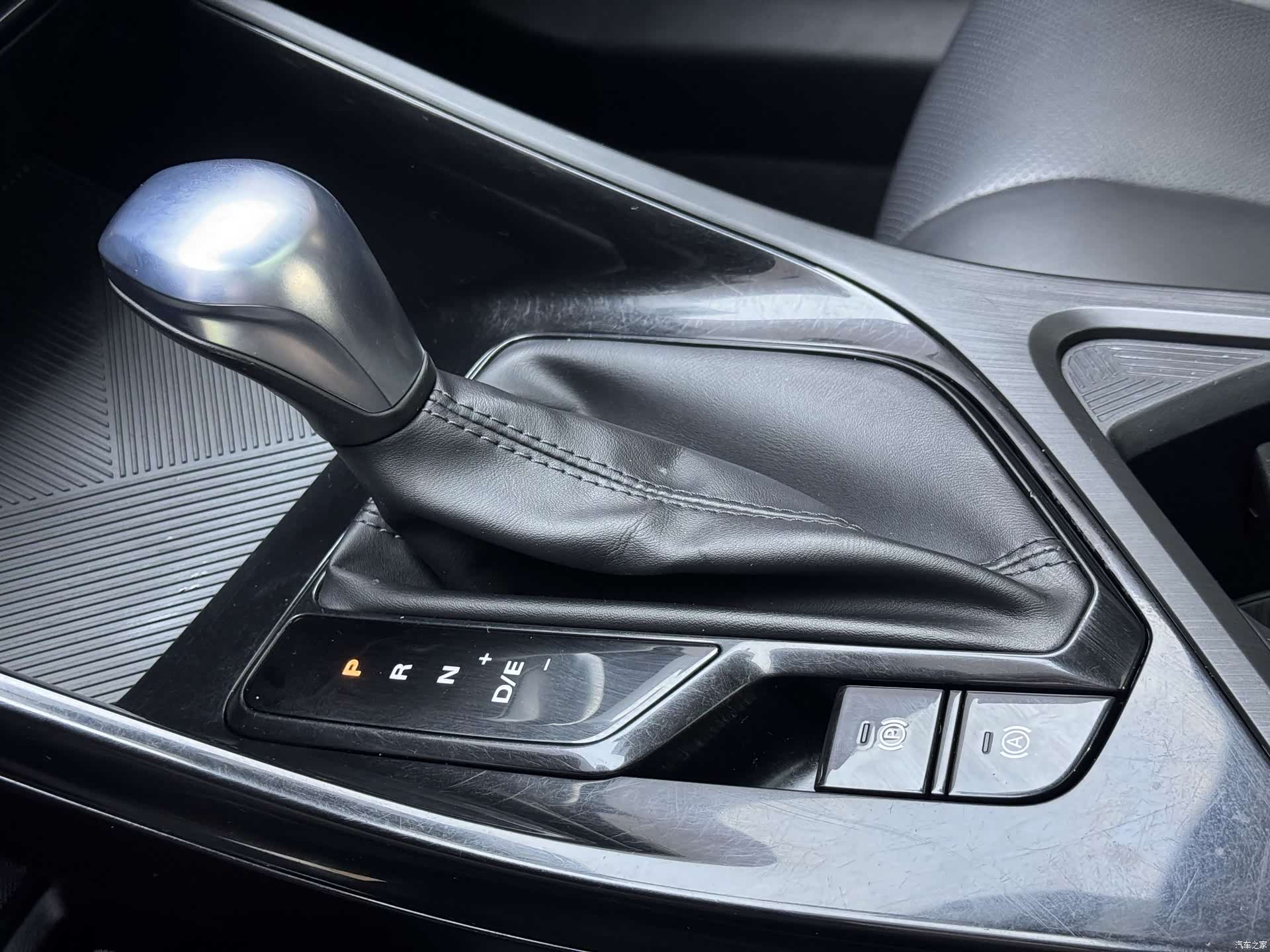 Roewe i5, 2022 11