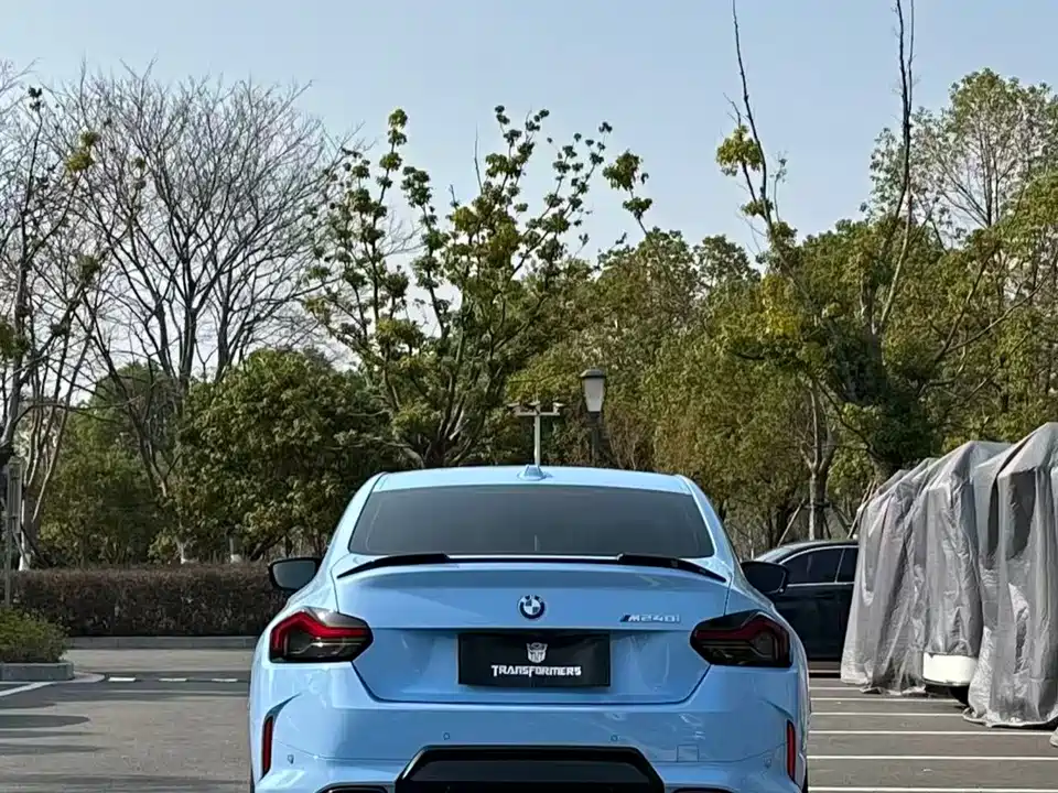 BMW M240i