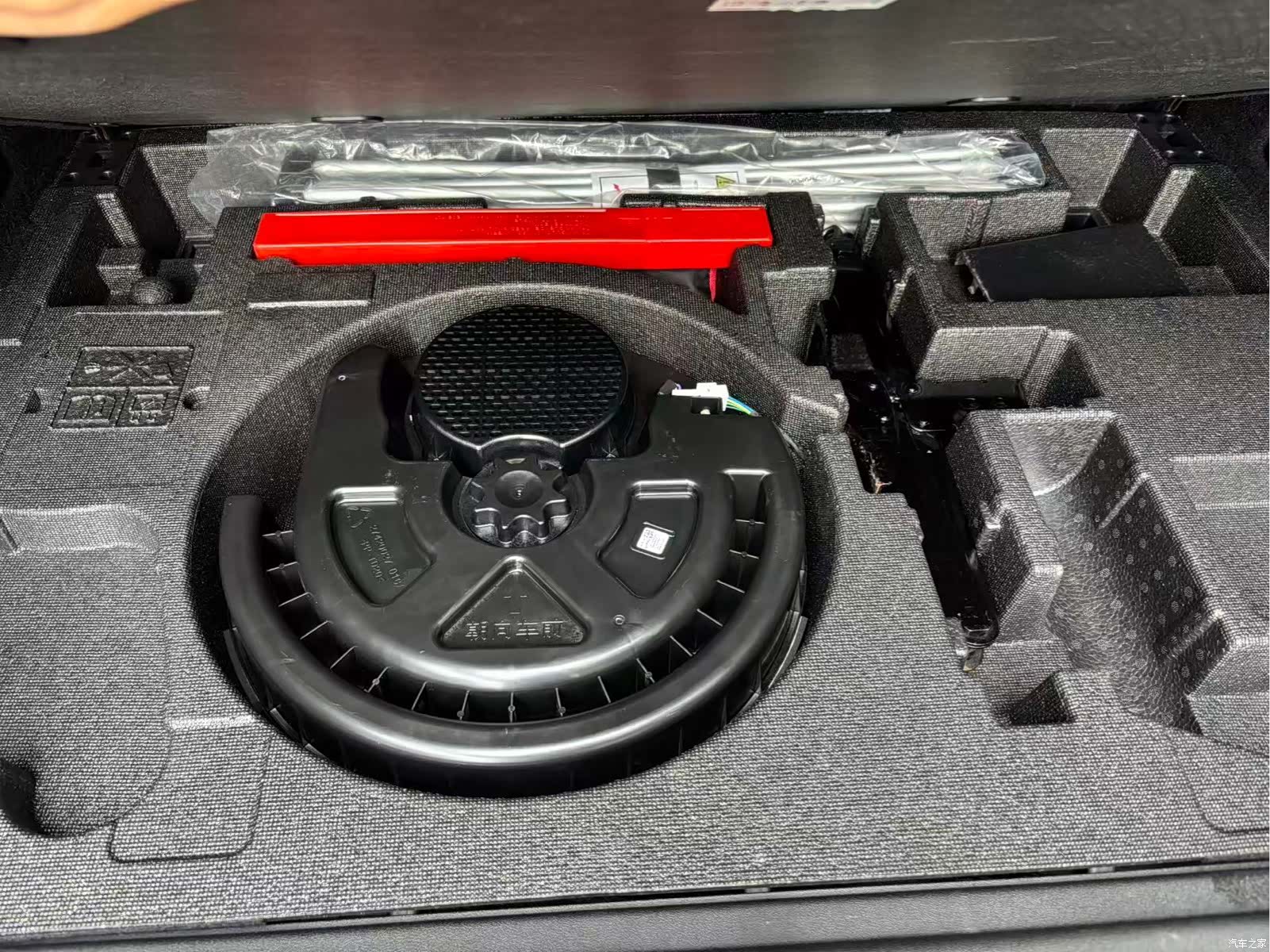 Tank 300, 2023 22