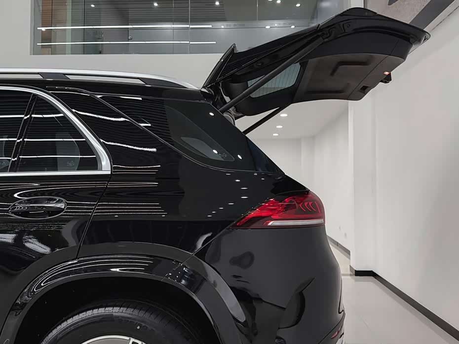 Mercedes-Benz GLE Mercedes-Benz GLE