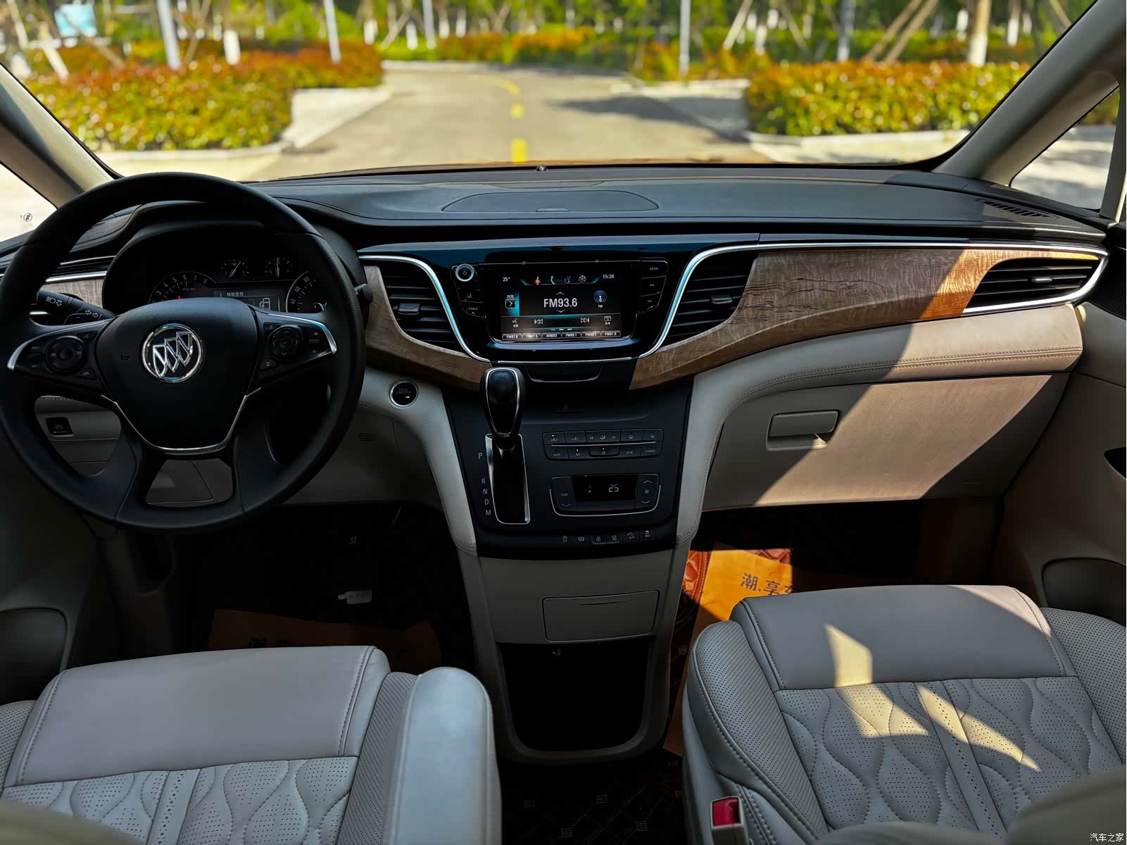 Buick GL8, 2019 6
