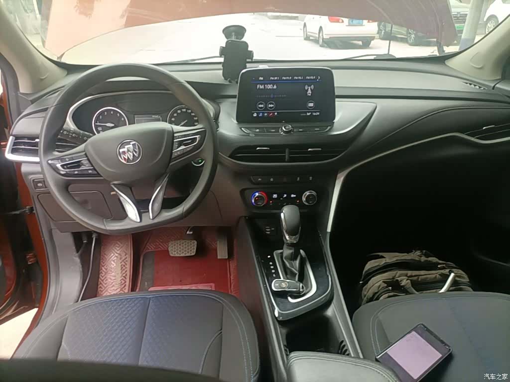 Buick Encore, 2021 10