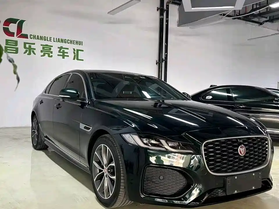 Jaguar XFL