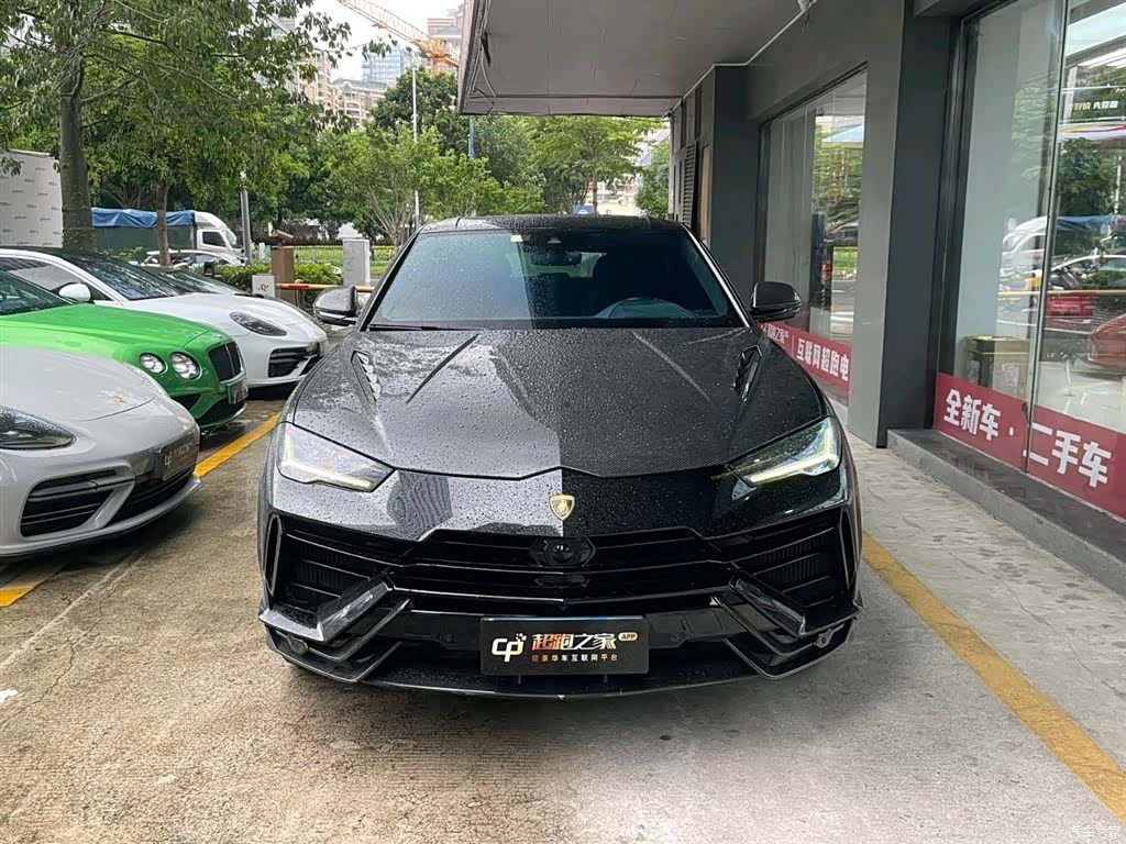 Lamborghini Urus, 2019 2