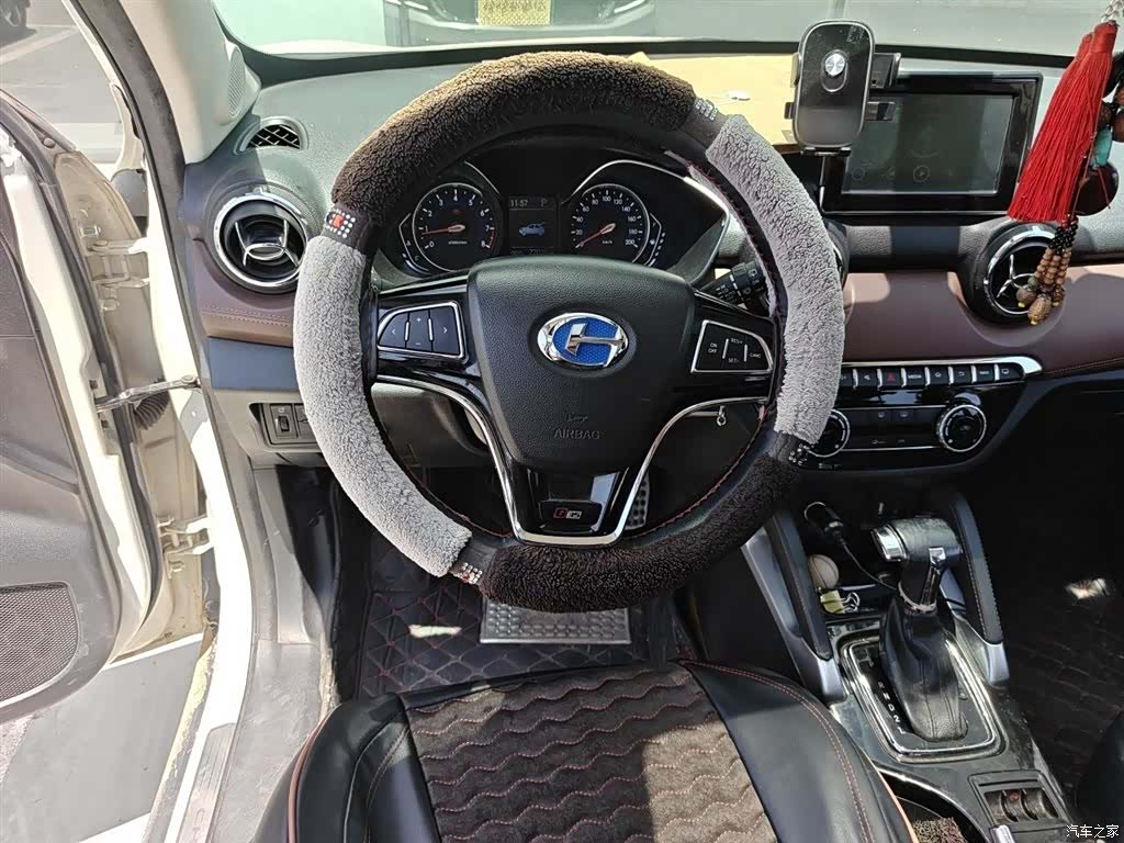 BAIC Q35, 2017 3