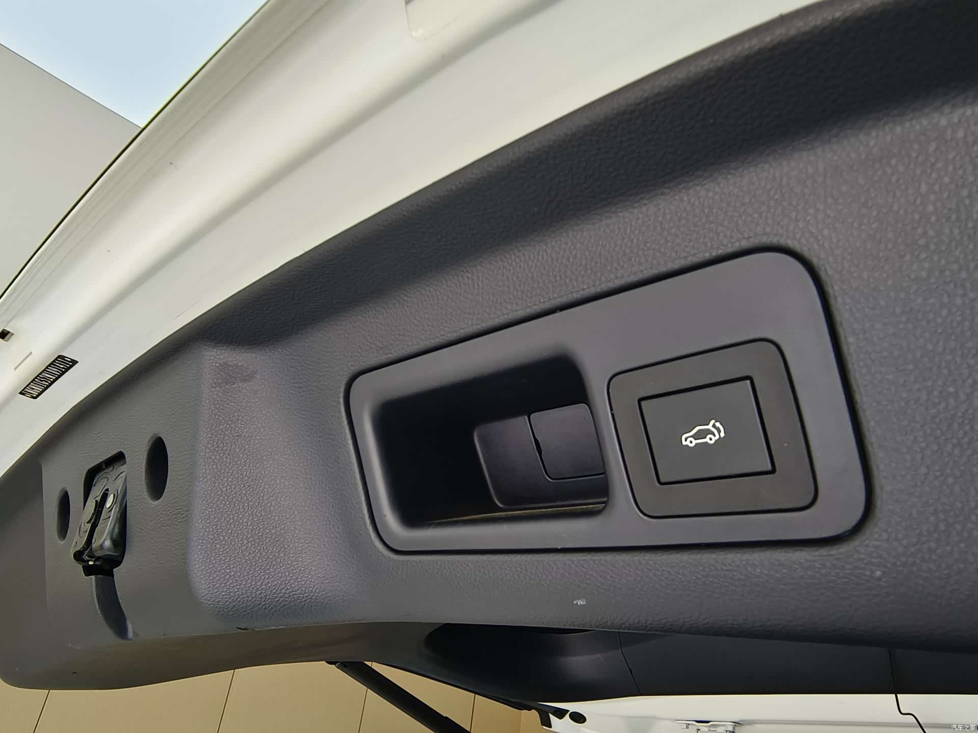 Trumpchi M8, 2022 28