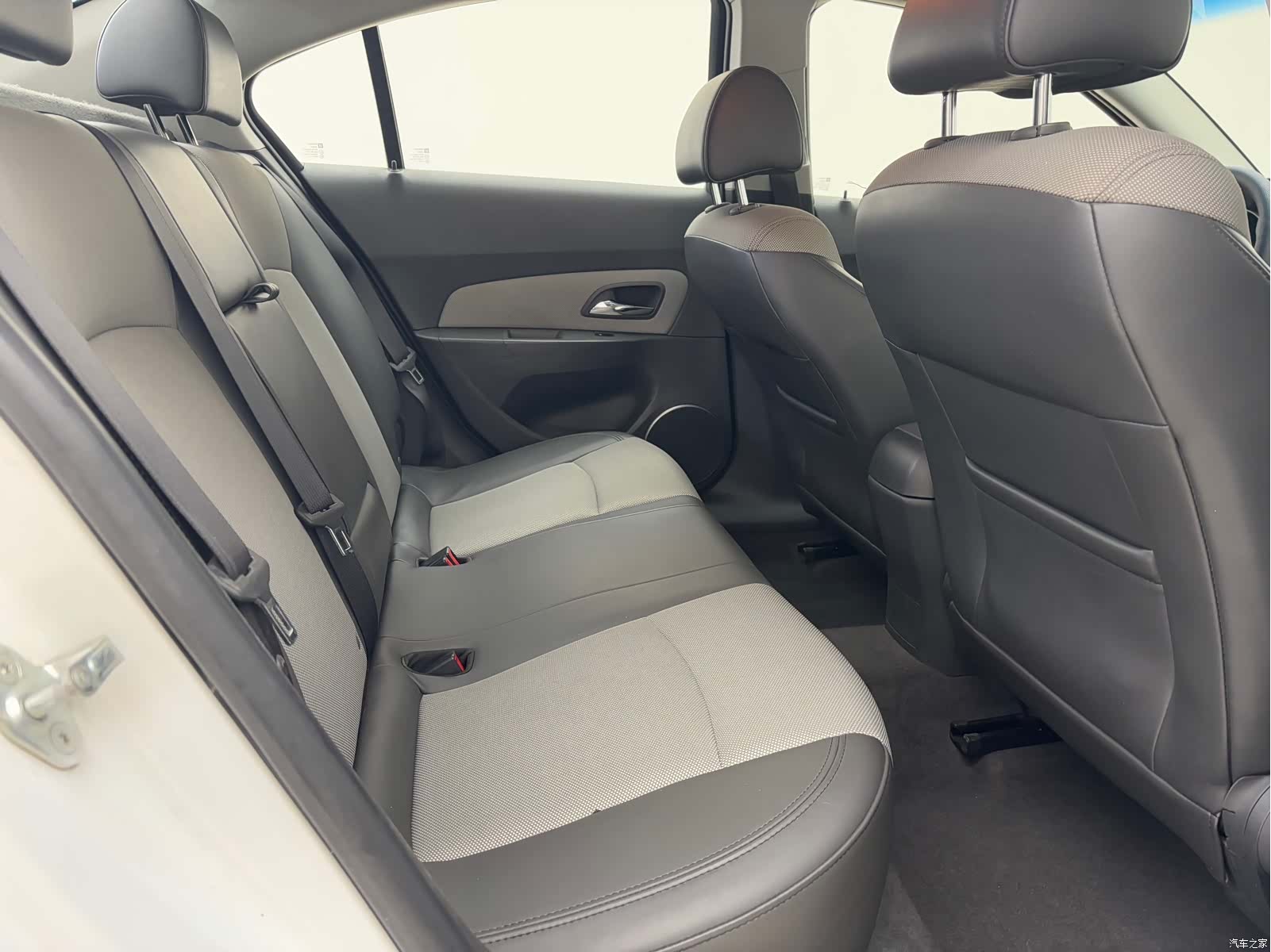 Chevrolet SE, 2013 13