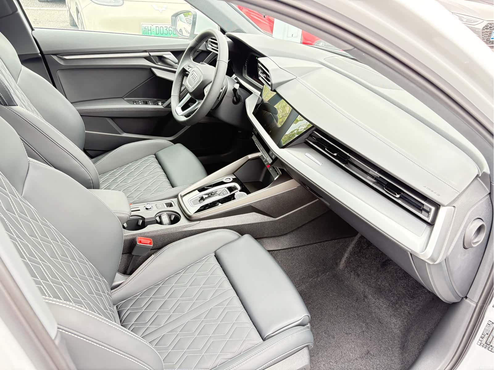 Audi Flying Spur, 2026 8