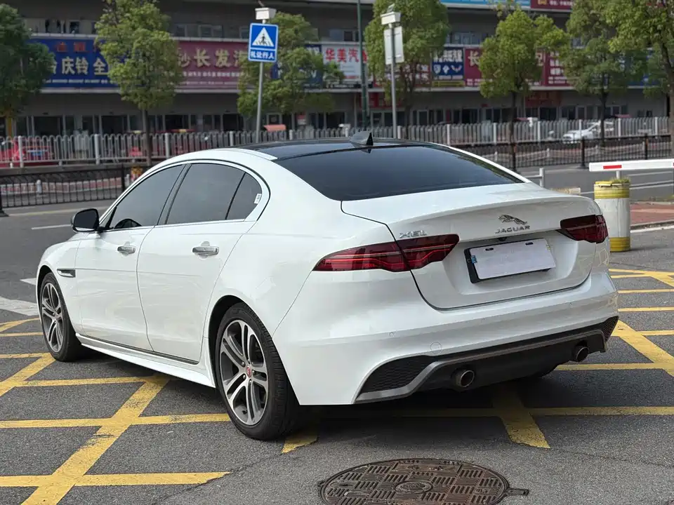 Jaguar XEL