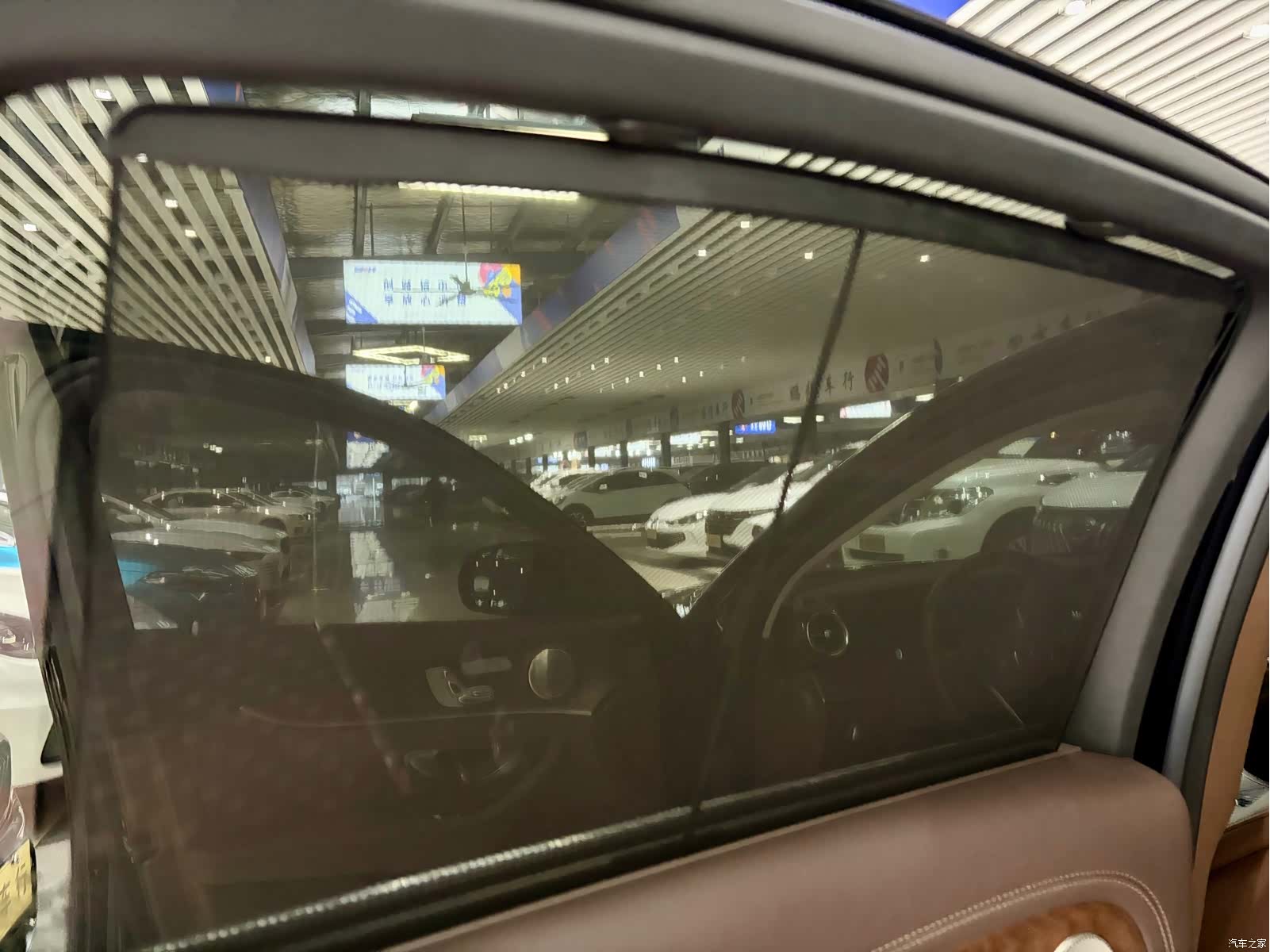 Mercedes-Benz E-Class, 2023 13
