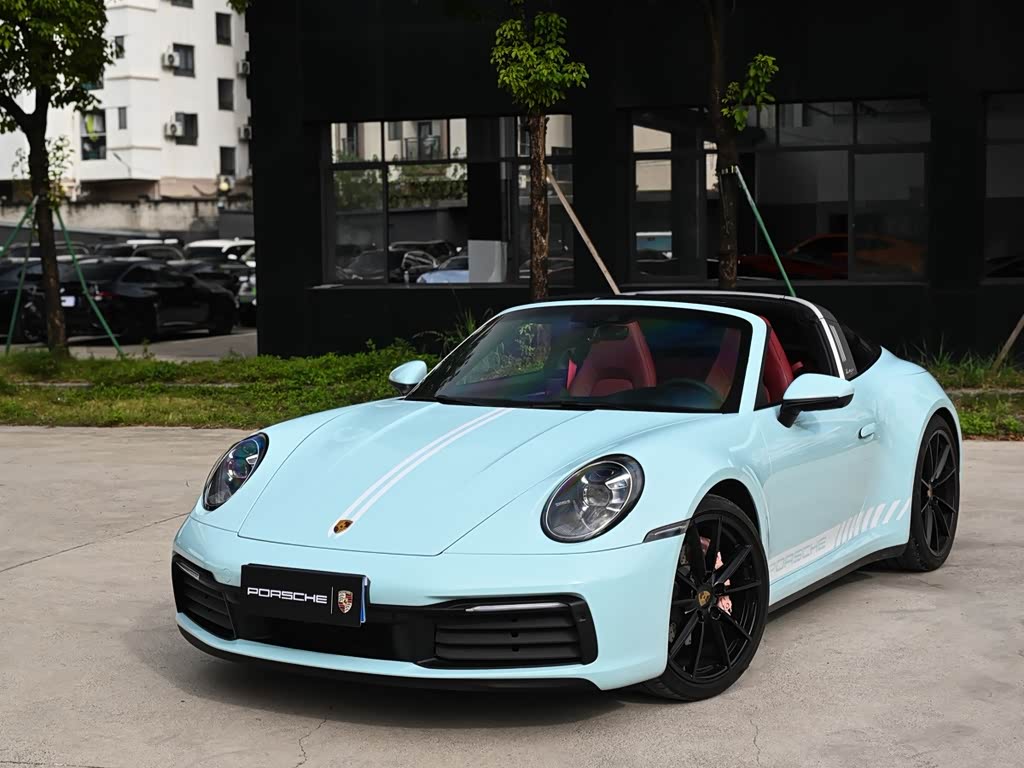 Porsche 911 2023 Carrera 4 3.0T