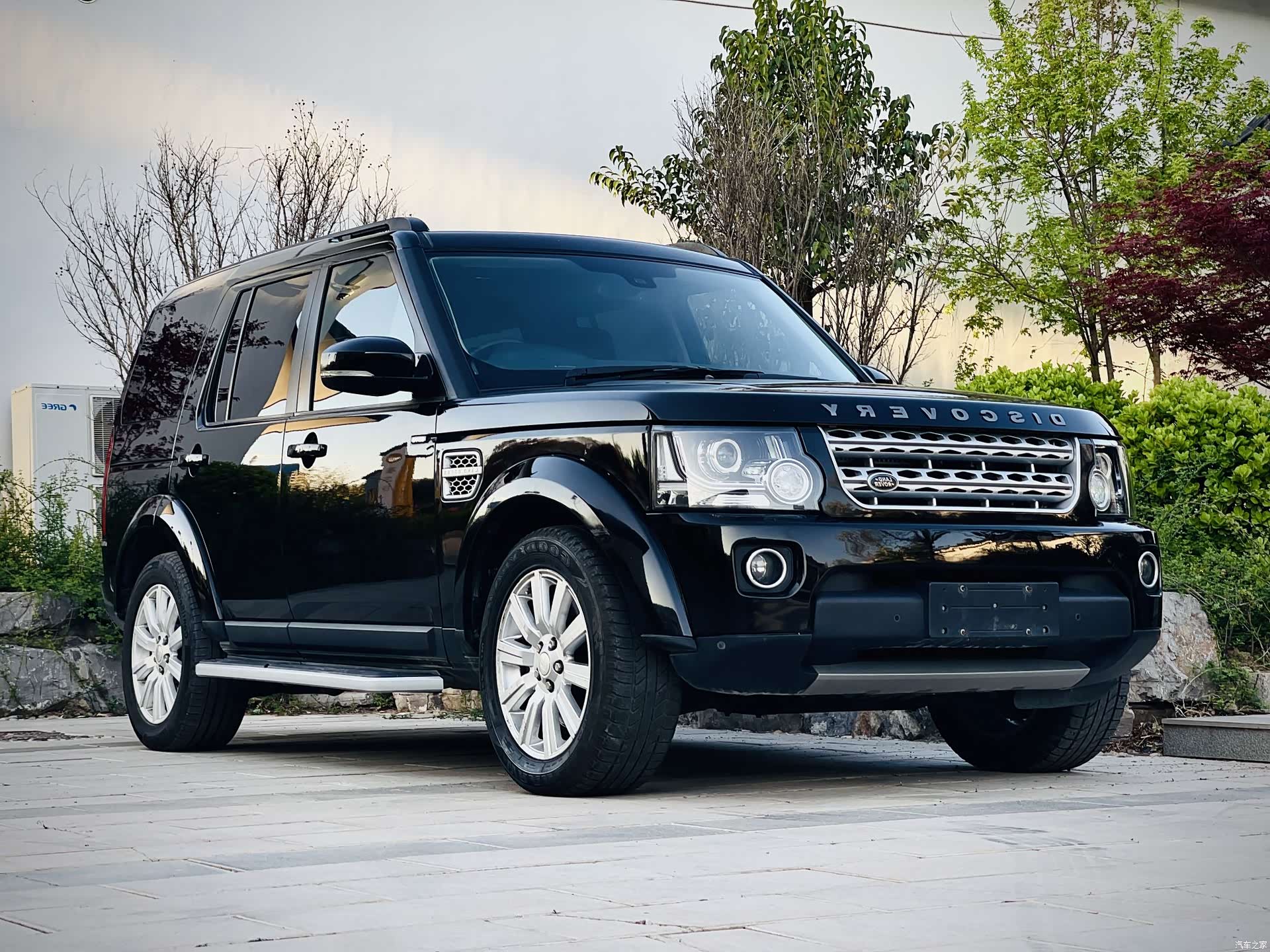 Land Rover Discovery, 2015 3