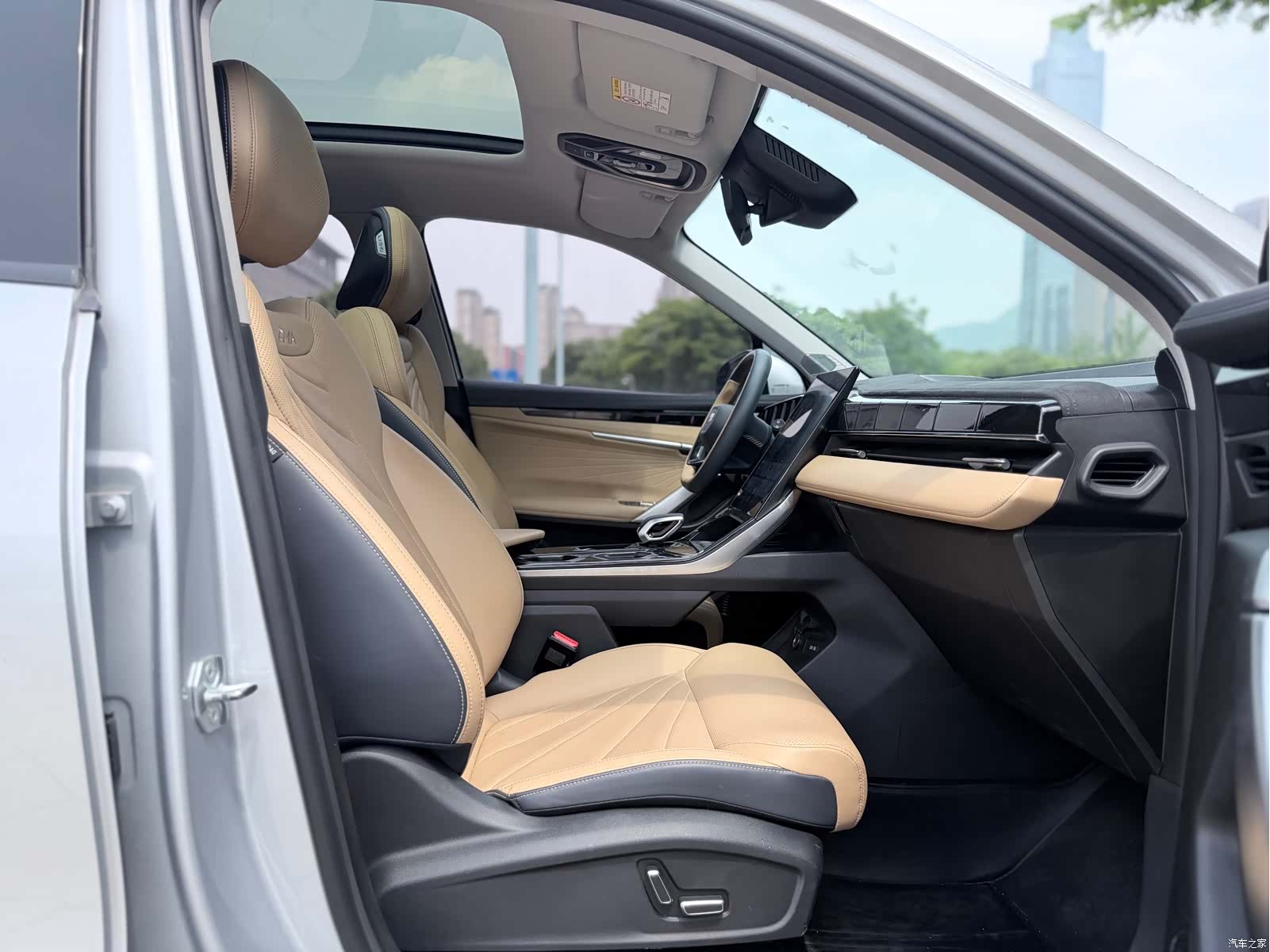 Geely Boyue, 2022 10