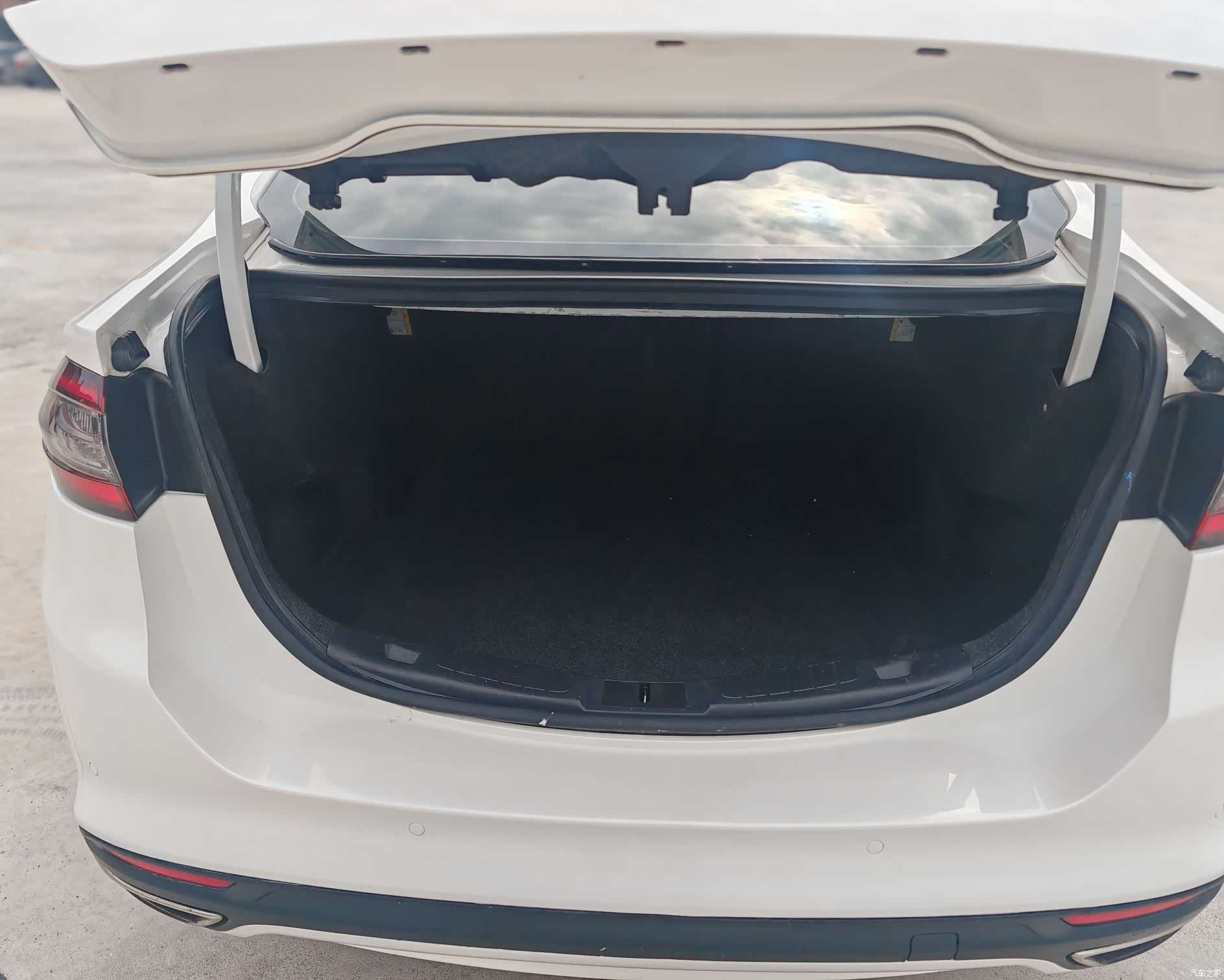 Ford Mondeo, 2016 19