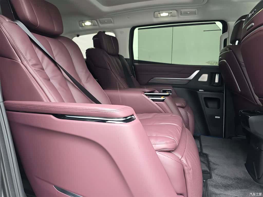 Buick Century, 2025 13